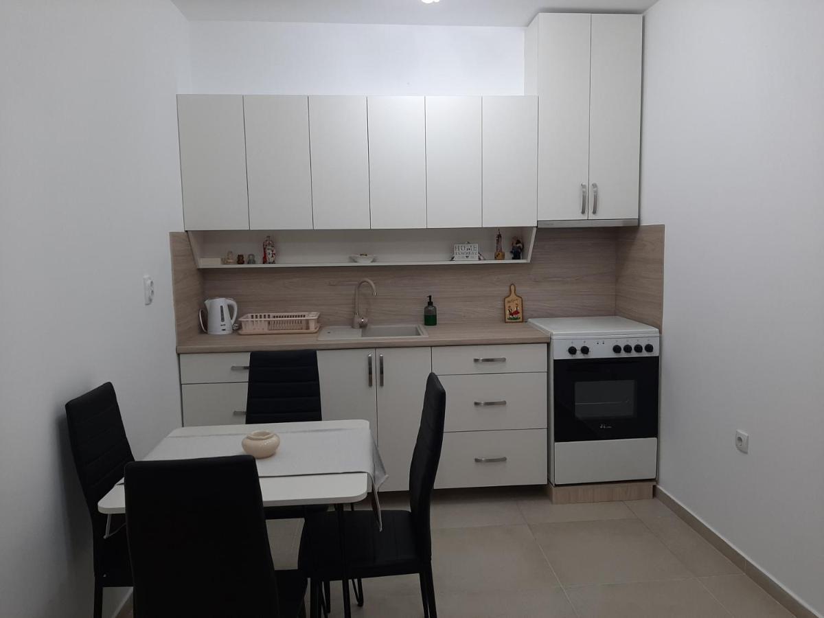 Apartman Viaggio Sremska Mitrovica Ngoại thất bức ảnh