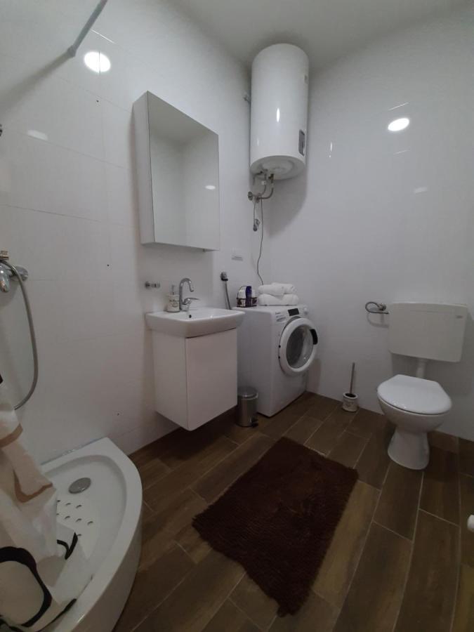 Apartman Viaggio Sremska Mitrovica Ngoại thất bức ảnh