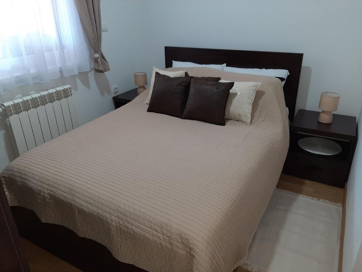Apartman Viaggio Sremska Mitrovica Ngoại thất bức ảnh