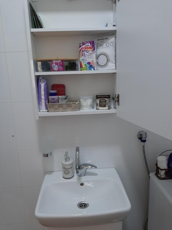 Apartman Viaggio Sremska Mitrovica Ngoại thất bức ảnh