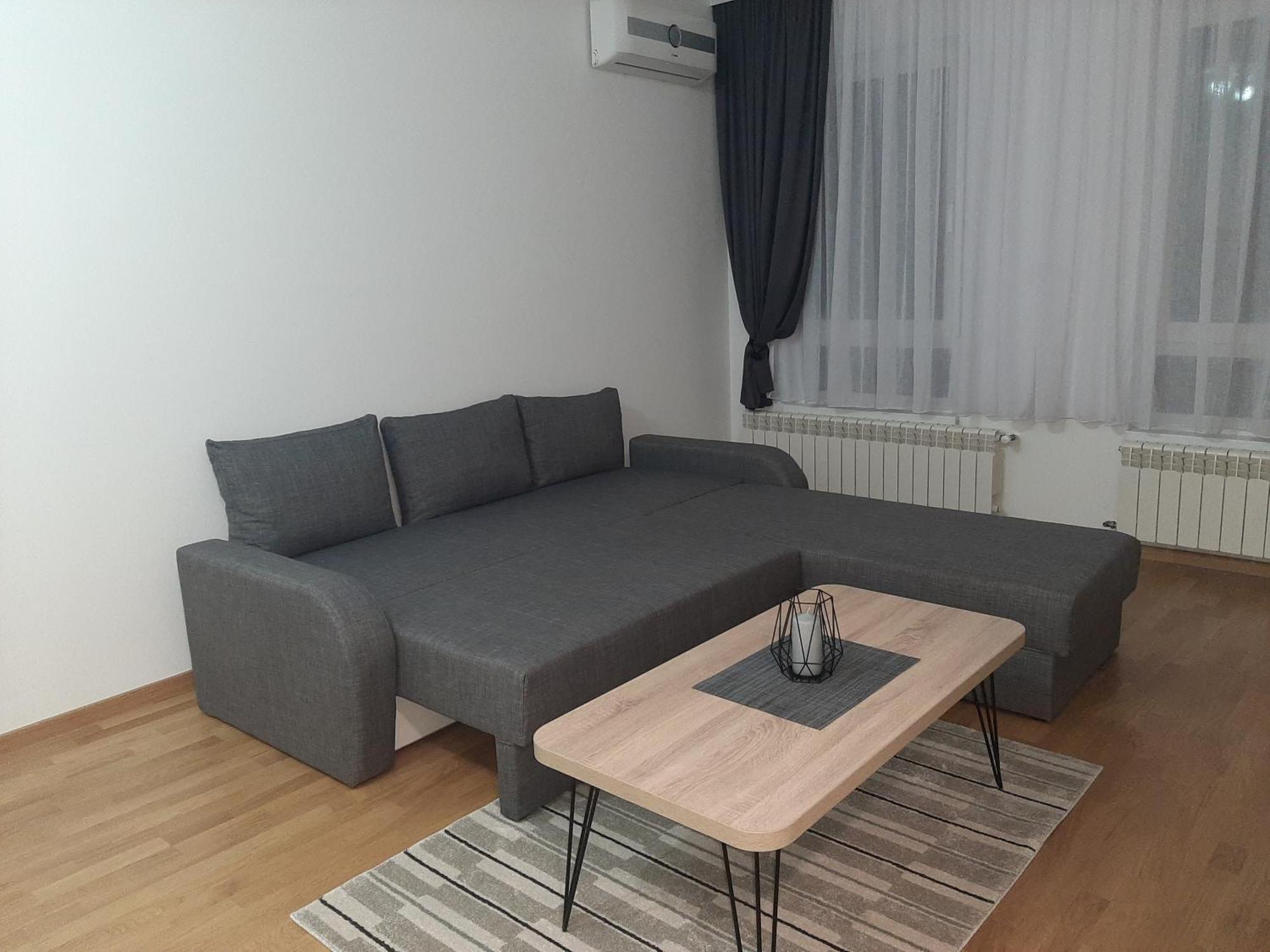 Apartman Viaggio Sremska Mitrovica Ngoại thất bức ảnh